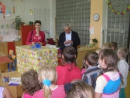 Městys Lomnice obdaroval děti ve školní družině