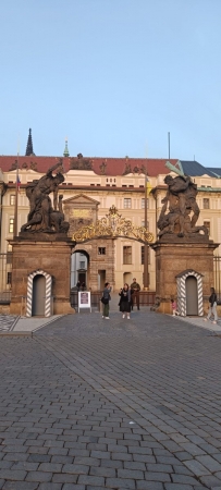 Exkurze Školního parlamentu do ZŠ Poznávání v Praze