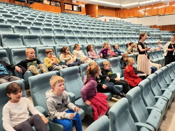 Dobrodružný den v Národním divadle Brno