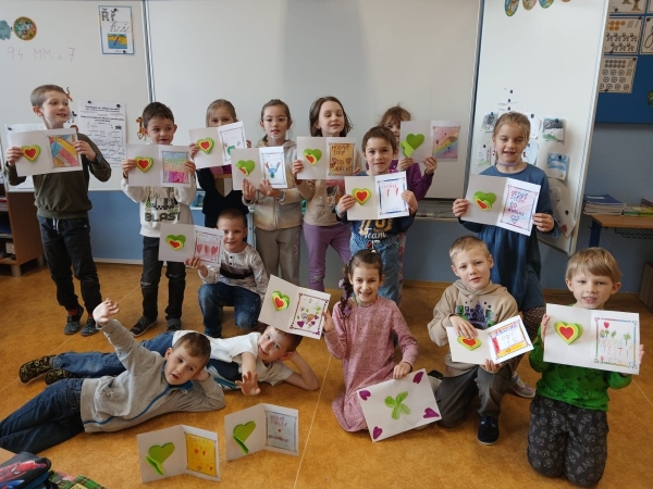 Přáníčka pro štěstí od žáků 1.A a 1.B