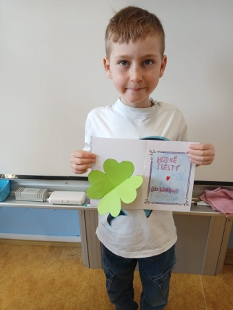 Přáníčka pro štěstí od žáků 1.A a 1.B