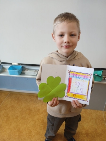 Přáníčka pro štěstí od žáků 1.A a 1.B