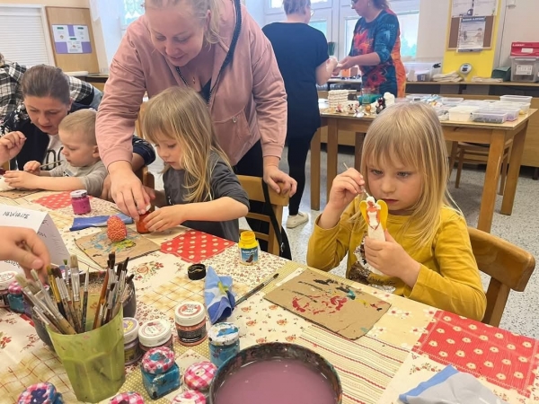 Tvořivé odpoledne ke Dni maminek