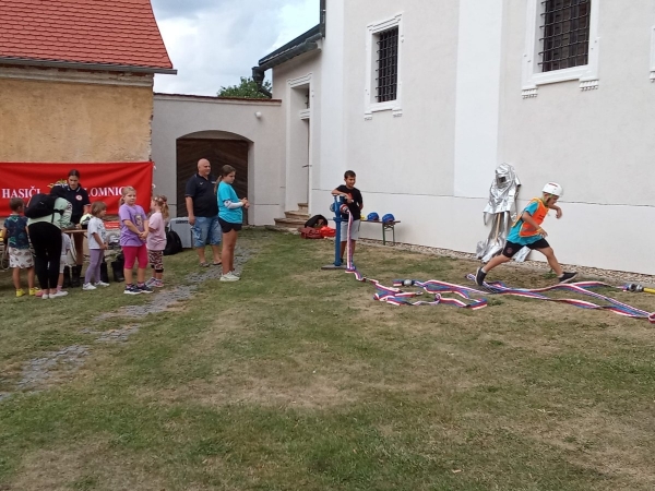 Ahoj prázdniny!