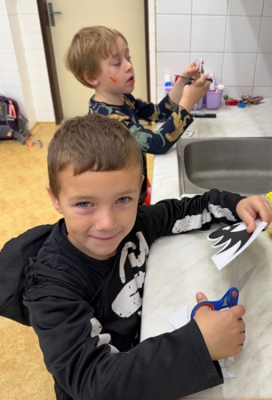 Halloweenské dovádění v první třídě