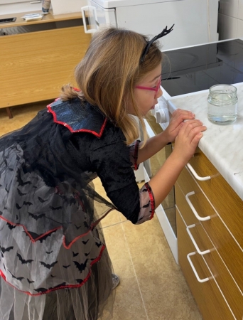 Halloweenské dovádění v první třídě