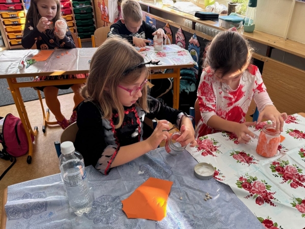 Halloweenské dovádění v první třídě