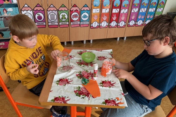 Halloweenské dovádění v první třídě