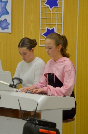 Večírek pro seniory – představení žáků ZUŠ a hudebně-dramatického kroužku