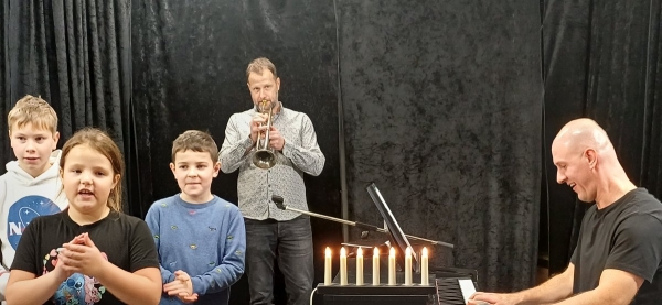 Koncertík ZUŠ v Duhovém sále - prosinec 2025