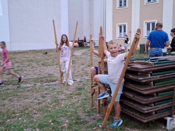 Ahoj prázdniny!