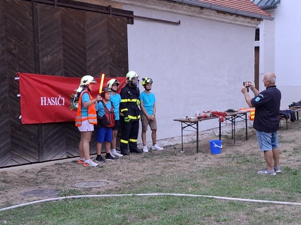Ahoj prázdniny!
