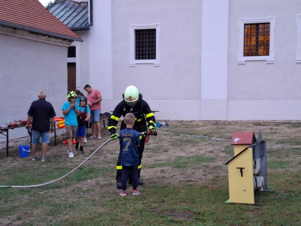 Ahoj prázdniny!