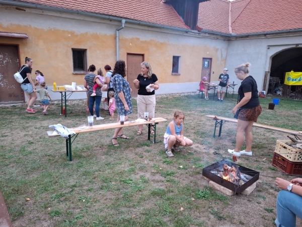 Ahoj prázdniny!