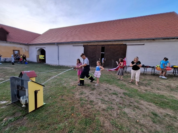 Ahoj prázdniny!
