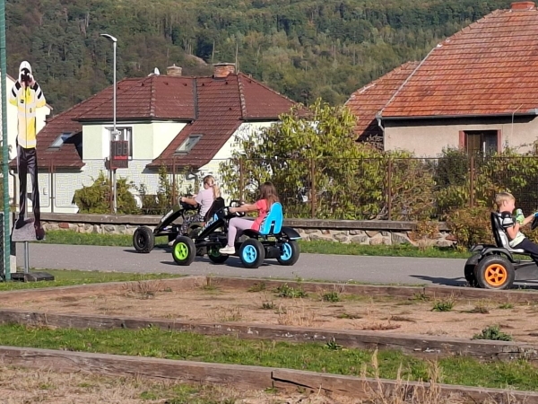 Co-spolupráce Lomnická stezka